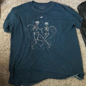 Modish Rebel T-Shirt! Barely worn!